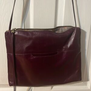 Hobo Ziggy sleek crossbody. Original. 14x10.5x2